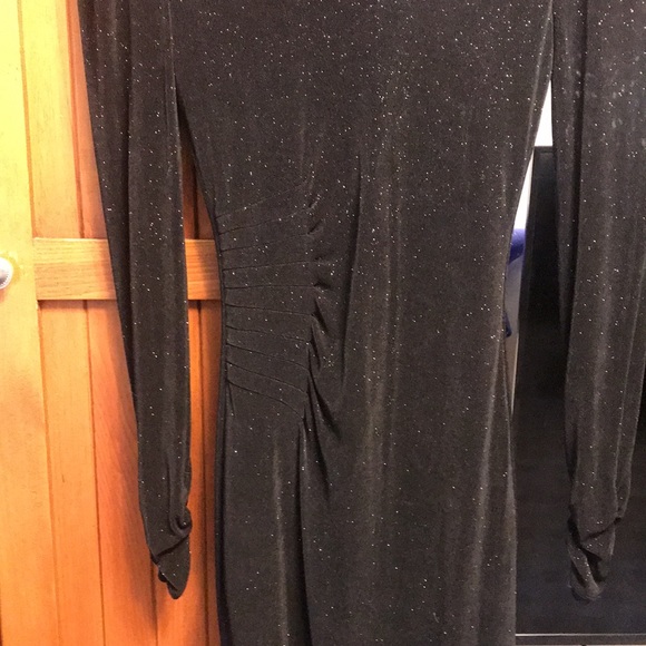 Beautiful black guess cocktail dress size small worn once - Picture 5 of 7